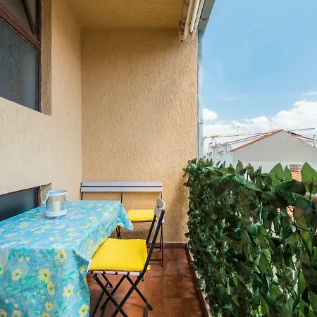 Sun Odyssey Zenta Apartment